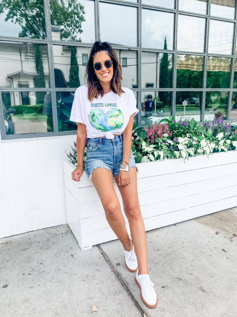 Graphic Tee and Shorts Look - STYLETHEGIRL