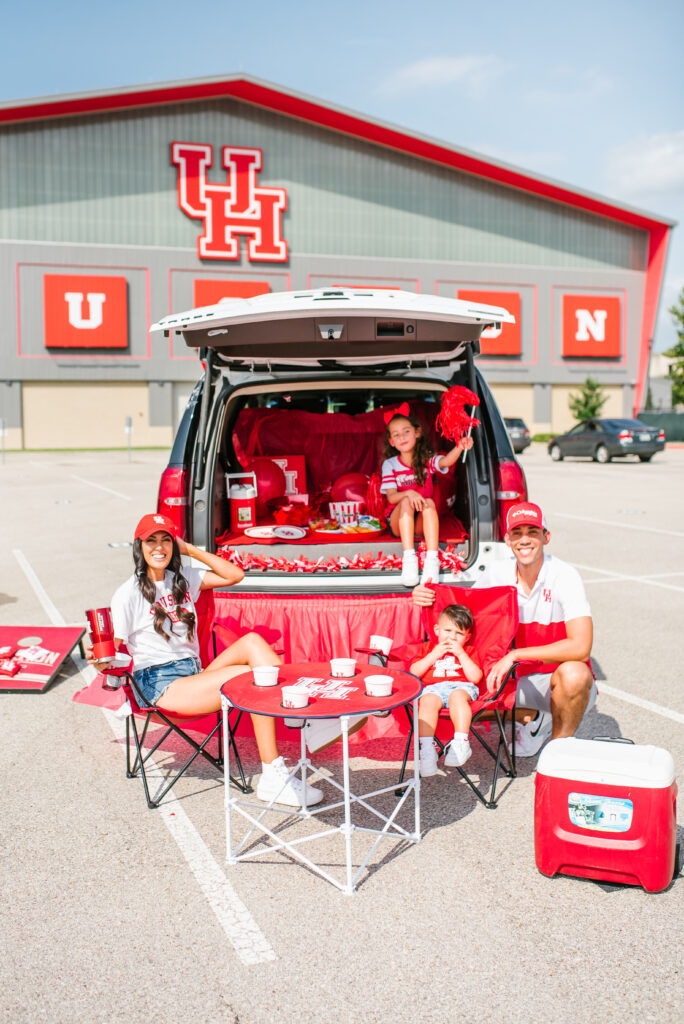 7 Best NFL Tailgates by Team - What is a Tailgate Party?